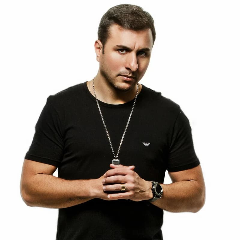 Retrato de DJ Tubarão